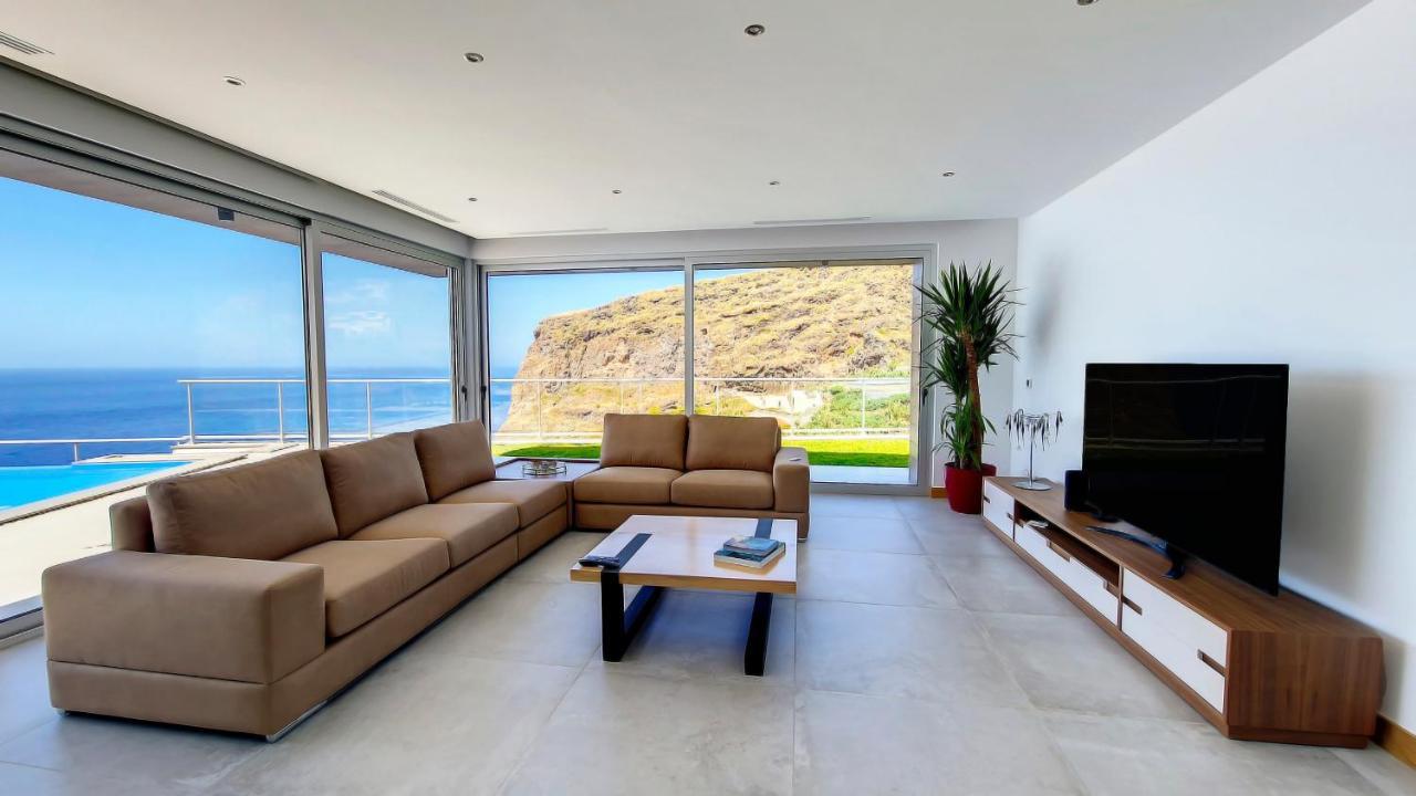 Villa Blue Horizon By Lovelystay Tabua  Buitenkant foto
